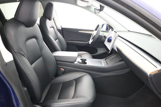 2022 Tesla Model Y Long Range AWD with Full Self-Driving and 20'' Induction Wheels - 22937579 - 25