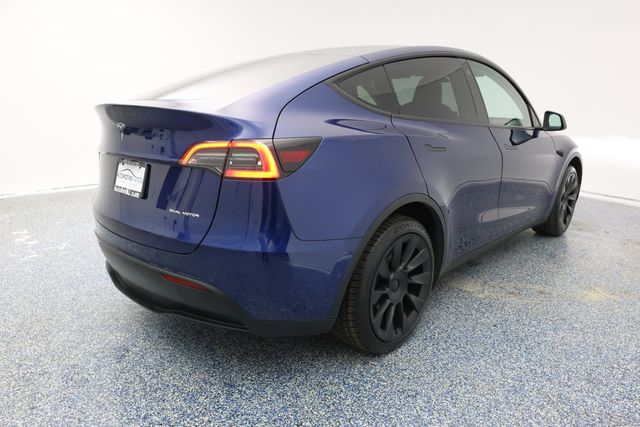 2022 Tesla Model Y Long Range AWD with Full Self-Driving and 20'' Induction Wheels - 22937579 - 2