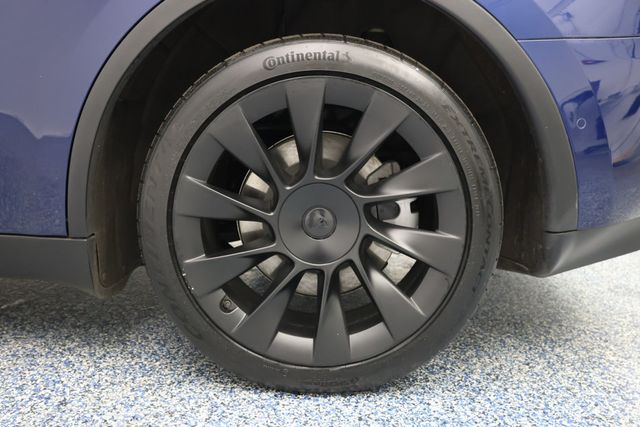 2022 Tesla Model Y Long Range AWD with Full Self-Driving and 20'' Induction Wheels - 22937579 - 5