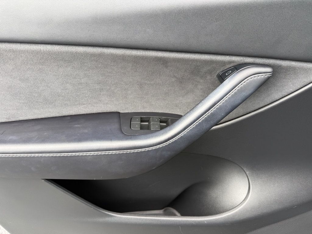2022 Tesla Model Y **MODEL Y PERFORMANCE AWD** - 23070260 - 18