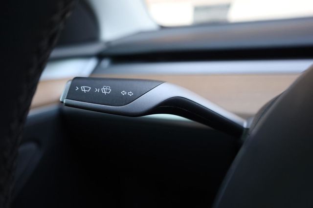 2022 Tesla Model Y Performance - 23041351 - 30