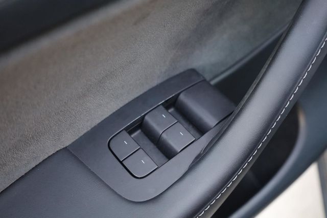 2022 Tesla Model Y Performance - 23041351 - 34