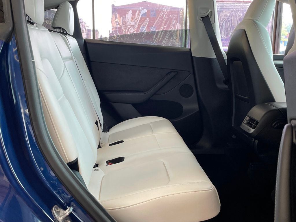 2022 Tesla Model Y Performance photo 23