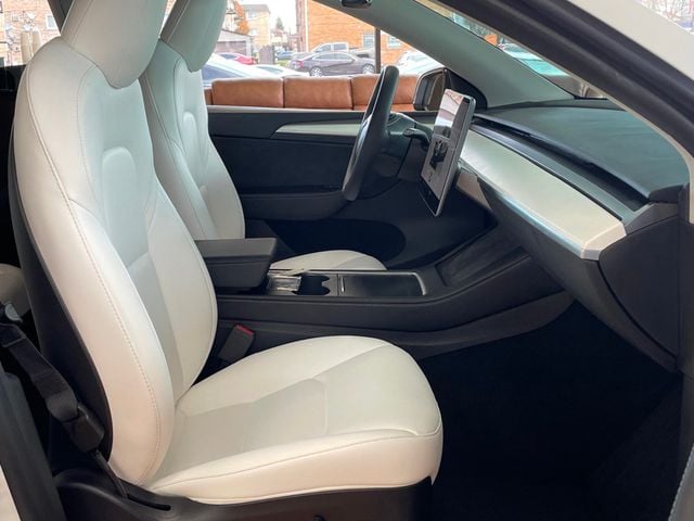 2022 Tesla Model Y Performance AWD - 22947369 - 23