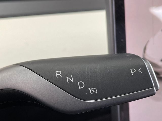 2022 Tesla Model Y Performance AWD - 22947369 - 27