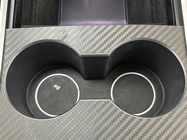 2022 Tesla Model Y Performance AWD - 22947369 - 44