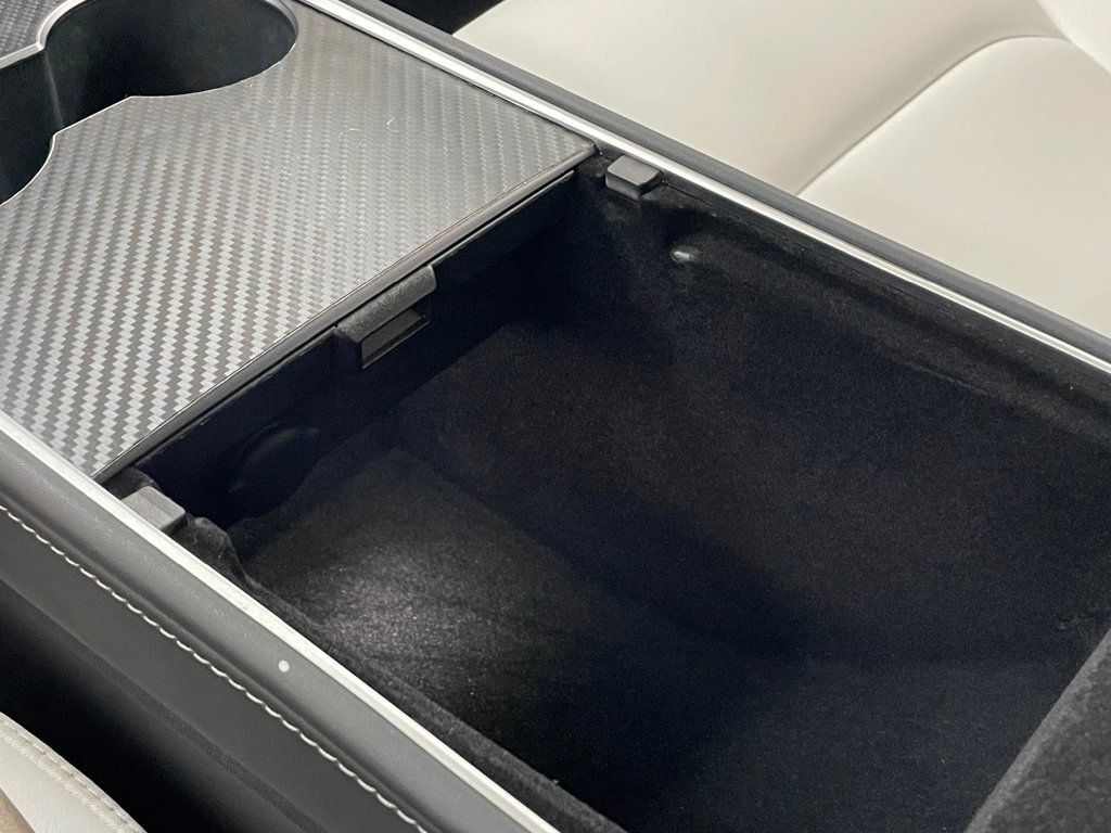 2022 Tesla Model Y Performance AWD - 22947369 - 46