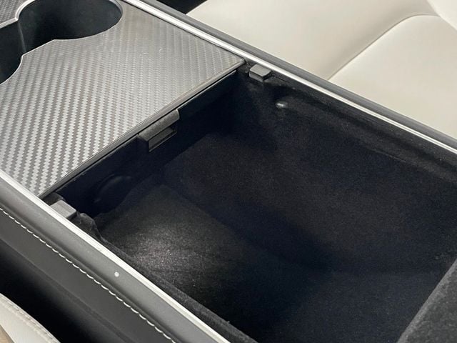 2022 Tesla Model Y Performance AWD - 22947369 - 46