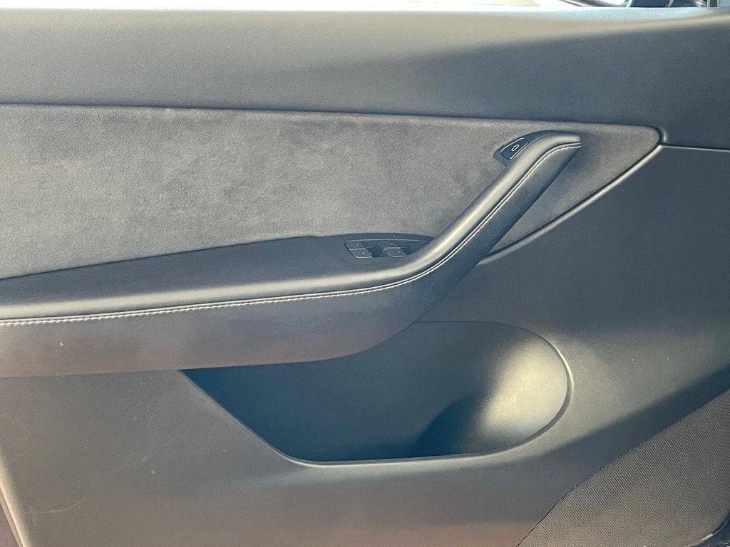 2022 Tesla Model Y Performance AWD - 23000340 - 14