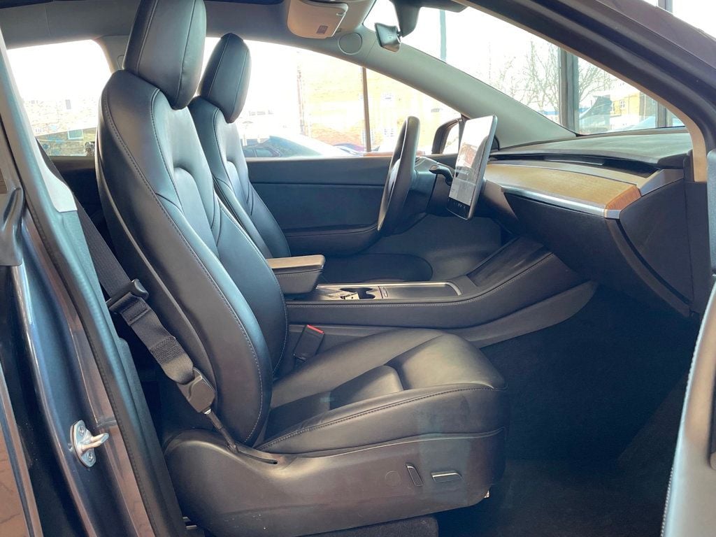 2022 Tesla Model Y Performance AWD - 23000340 - 22