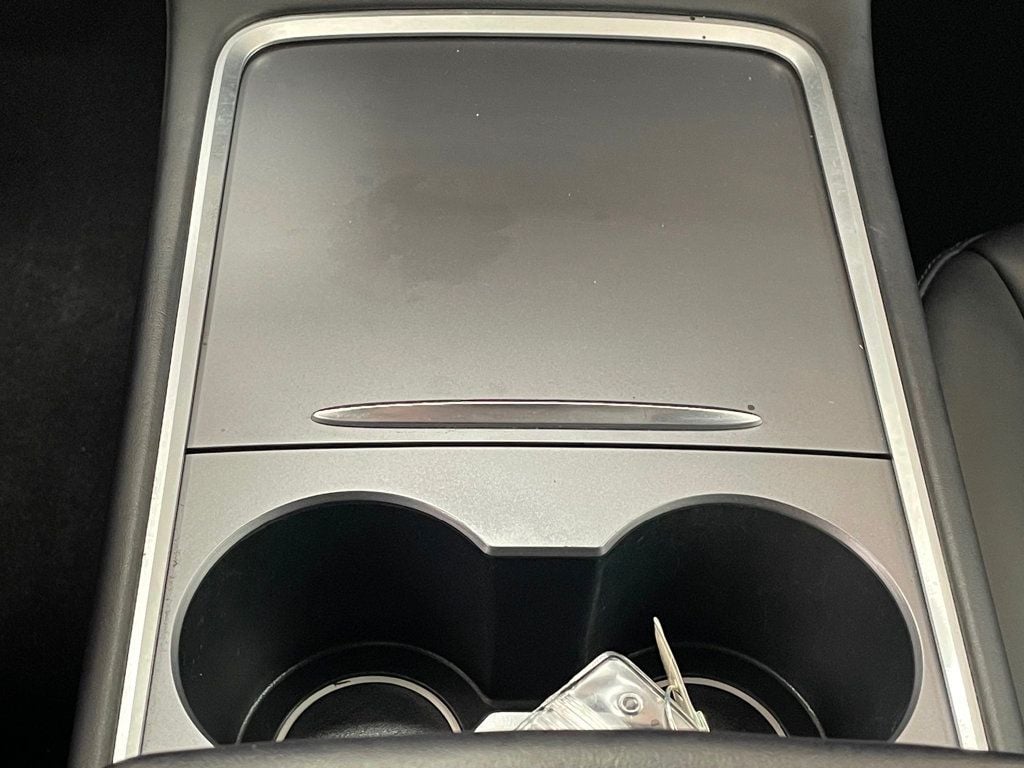 2022 Tesla Model Y Performance AWD - 23000340 - 39