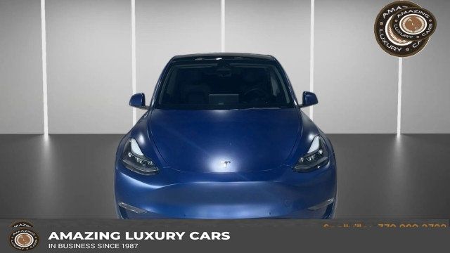 2022 Tesla Model Y Performance Dual Motor All-Wheel Drive's photo
