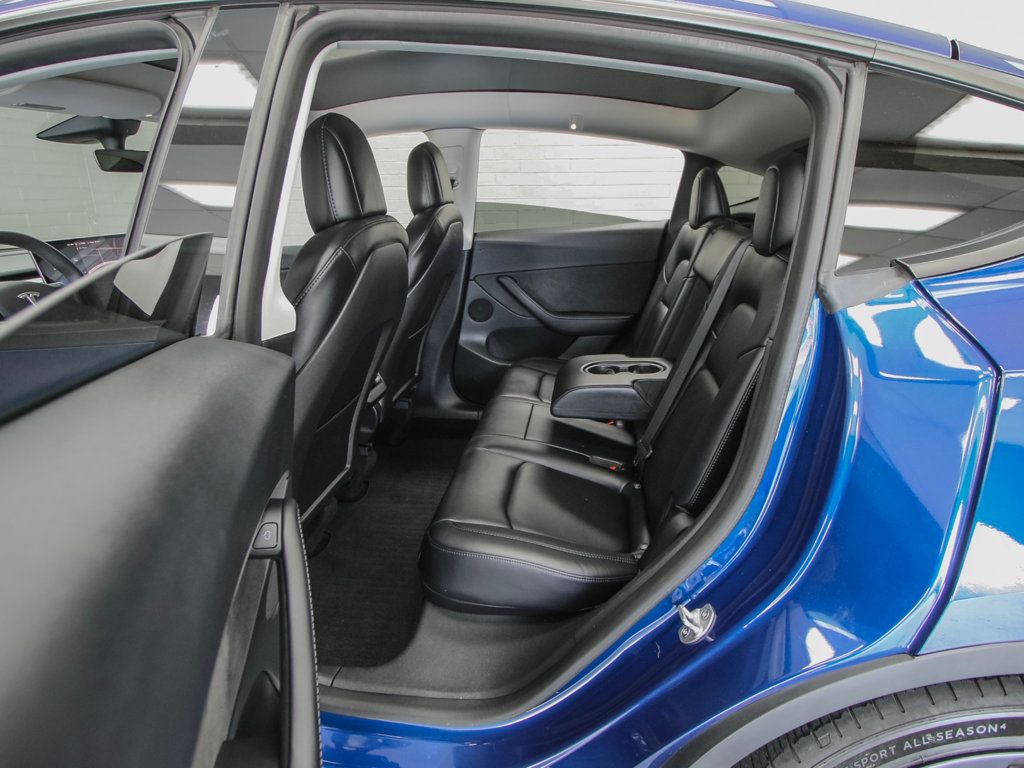 Tesla Model Y photo 21