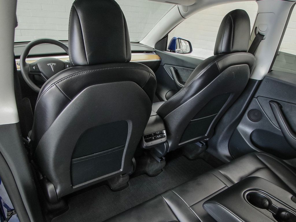 Tesla Model Y photo 22