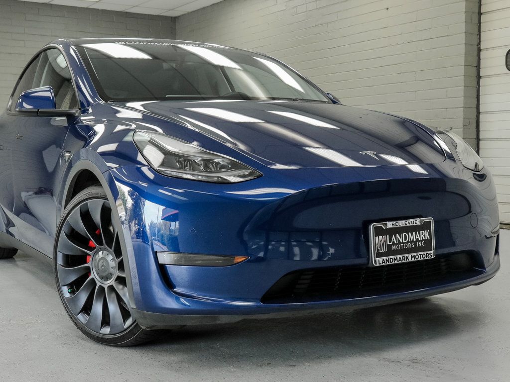 Tesla Model Y photo 8