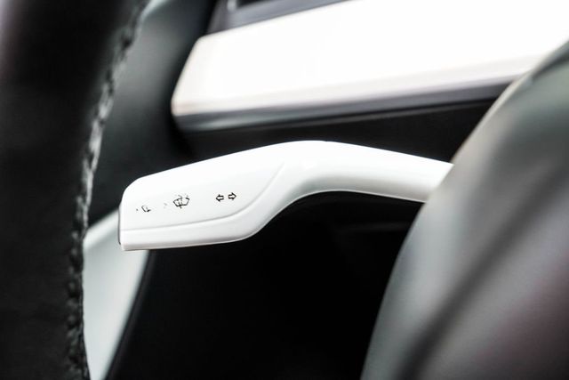 2022 Tesla Model Y Performance AWD - 23030570 - 33