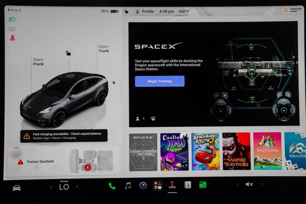 Tesla Model Y photo 31
