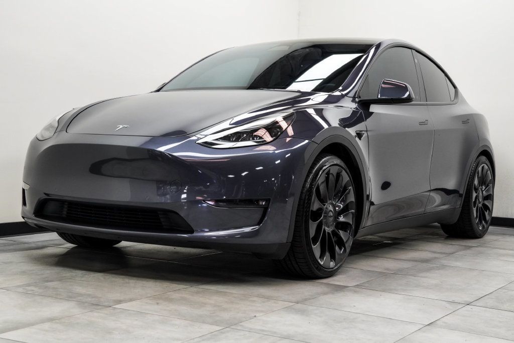 Tesla Model Y photo 6