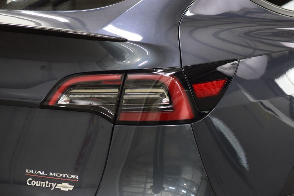 2022 Tesla Model Y Performance AWD - 23053471 - 17