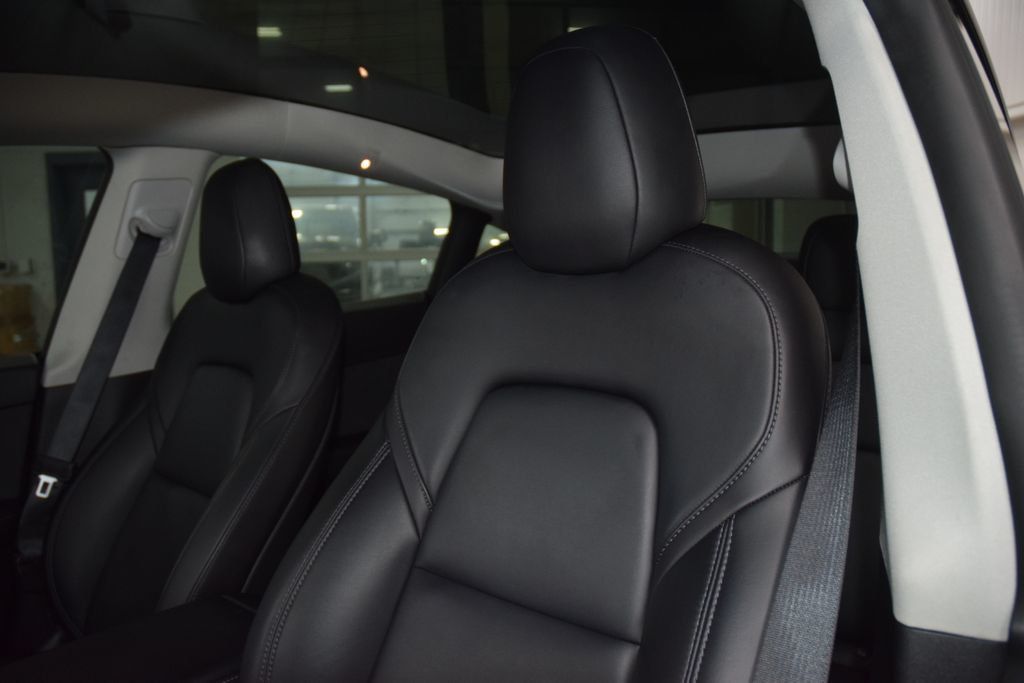 2022 Tesla Model Y Performance AWD - 23053471 - 37