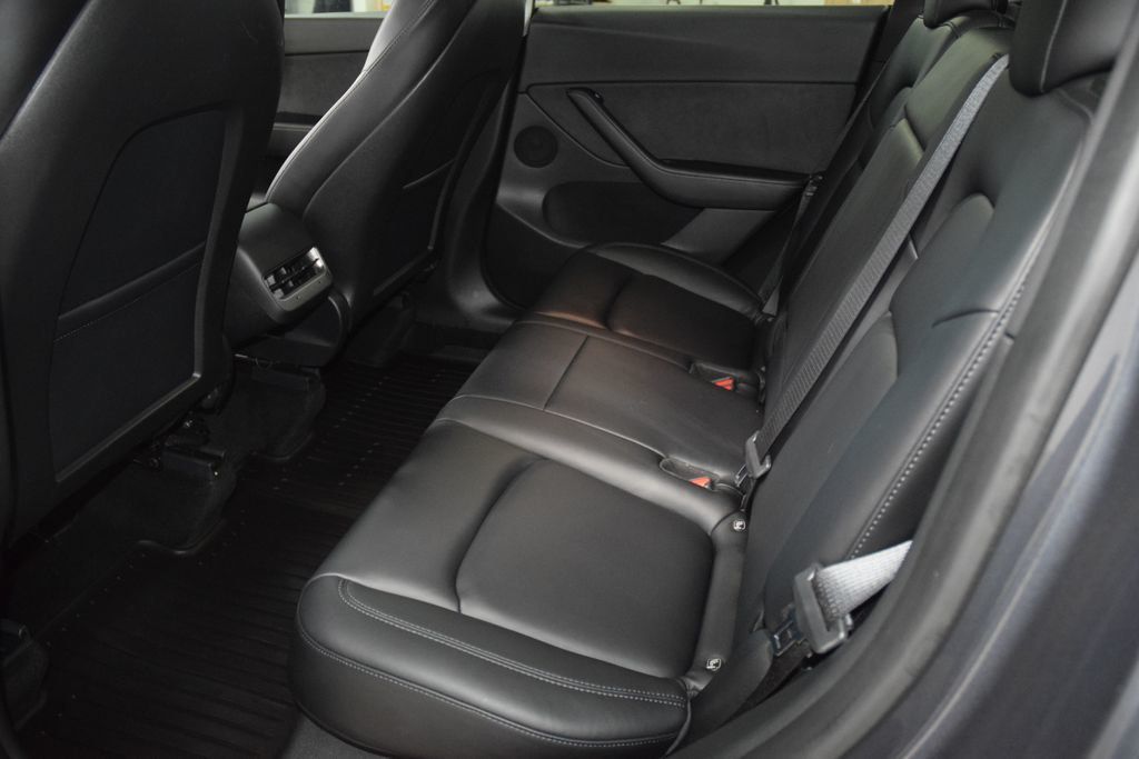 2022 Tesla Model Y Performance AWD - 23053471 - 38
