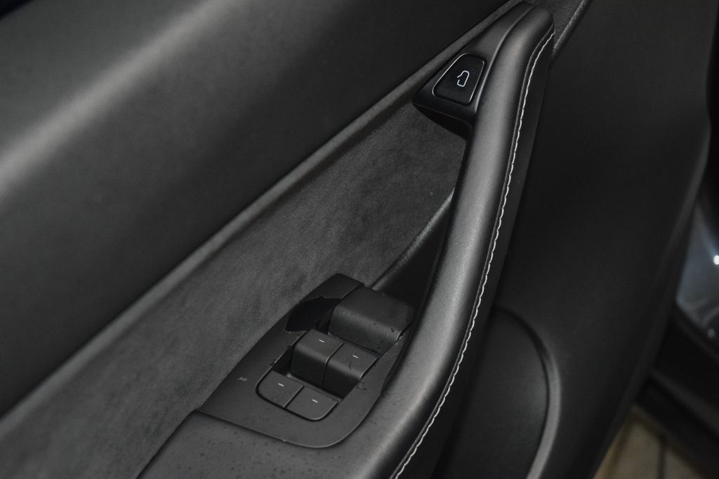 2022 Tesla Model Y Performance AWD - 23053471 - 44