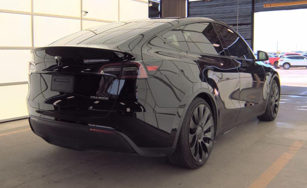 2022 Tesla Model Y Performance photo 2