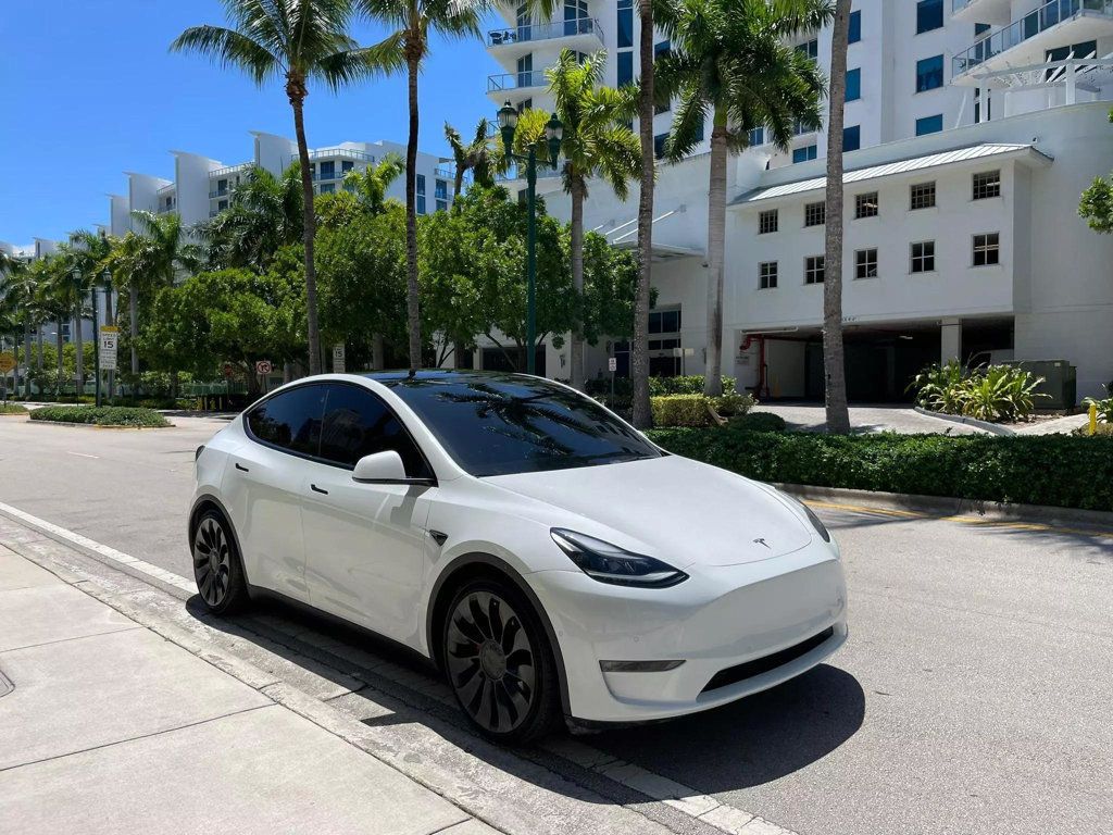 2022 Tesla Model Y Performance AWD - 22532818 - 0