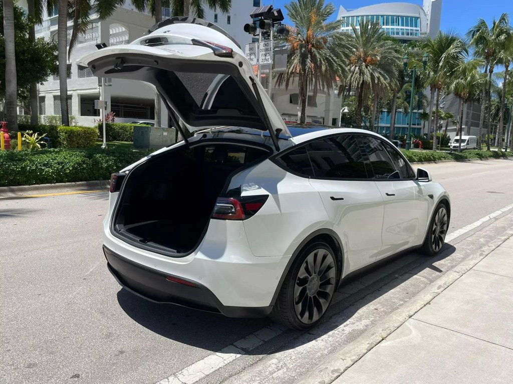 2022 Tesla Model Y Performance AWD - 22532818 - 28