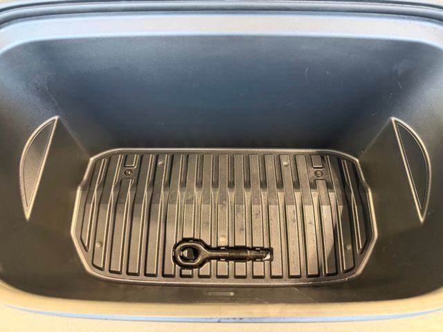 2022 Tesla Model Y Performance AWD - 23001807 - 35