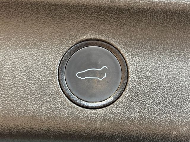 2022 Tesla Model Y Performance AWD - 23063284 - 39