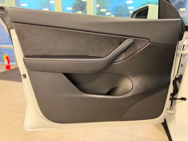 2022 Tesla Model Y Performance AWD - 23066433 - 17