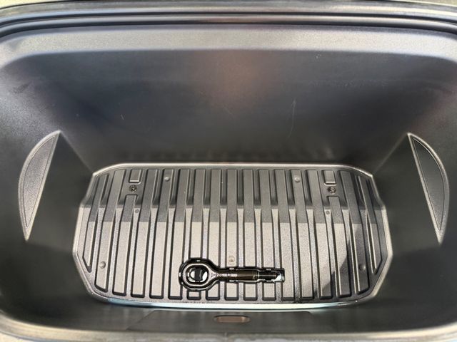 2022 Tesla Model Y Performance AWD - 23066433 - 38
