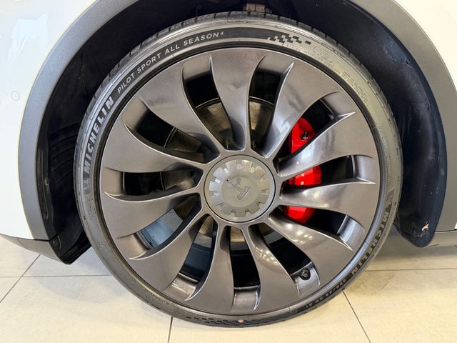 2022 Tesla Model Y Performance AWD - 23066433 - 39