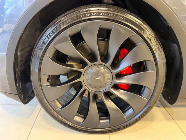 2022 Tesla Model Y Performance AWD - 23072408 - 40