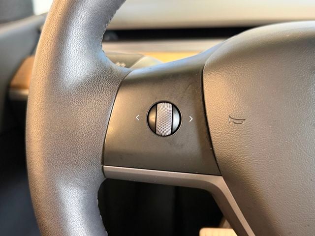 2022 Tesla Model Y Performance AWD - 23079883 - 24