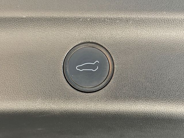 2022 Tesla Model Y Performance AWD - 23079883 - 37