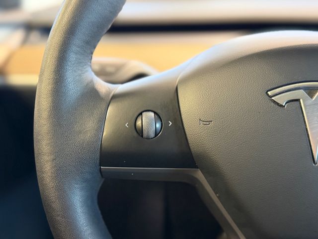 2022 Tesla Model Y Performance AWD - 23098640 - 24