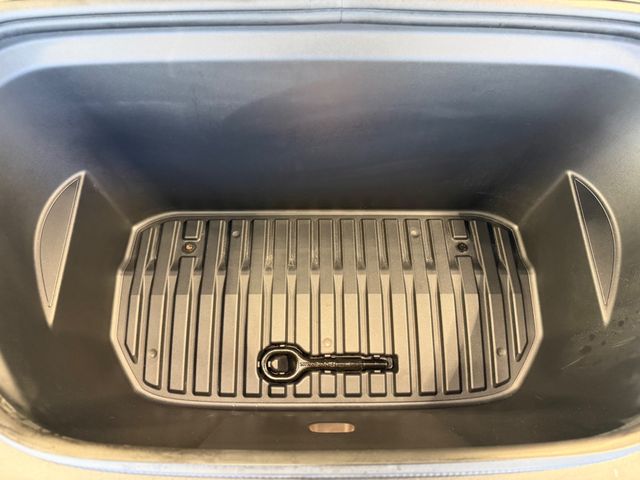 2022 Tesla Model Y Performance AWD - 23098640 - 38