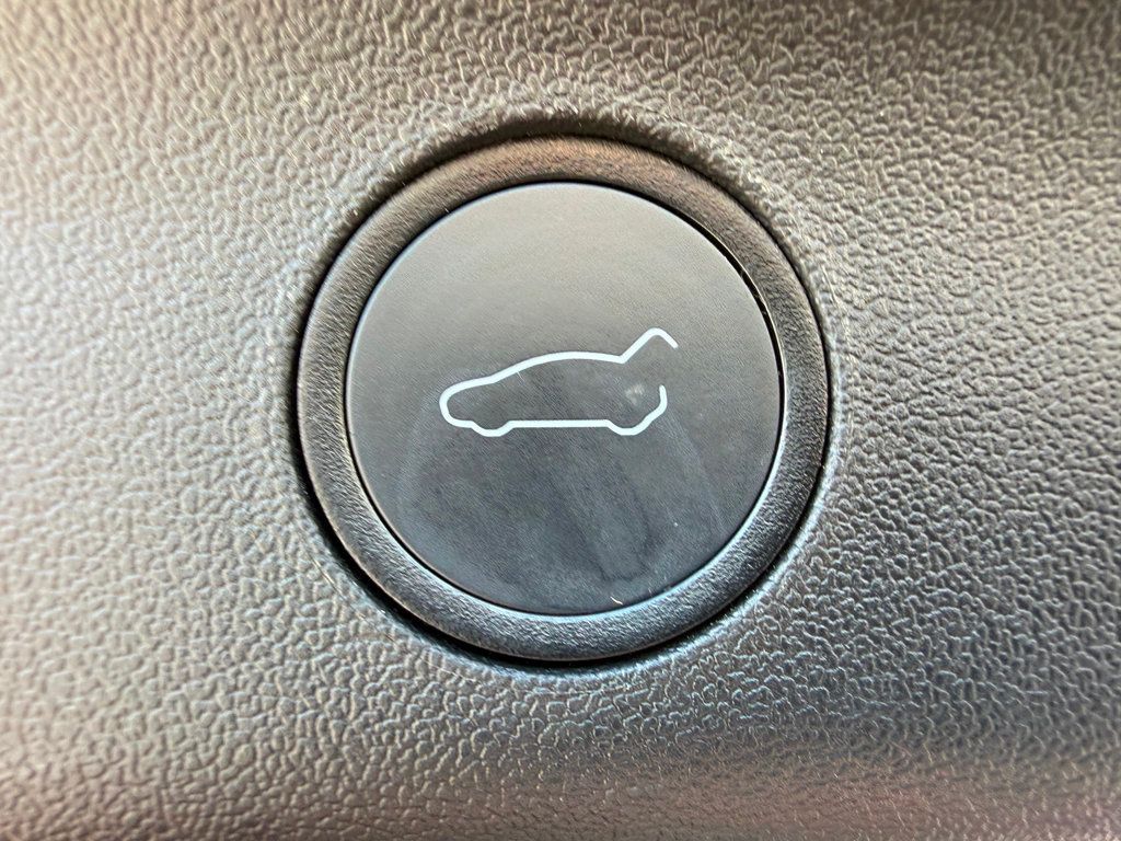 2022 Tesla Model Y Performance AWD - 22978045 - 25