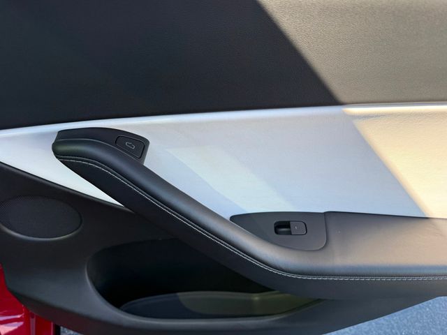 2022 Tesla Model Y Performance AWD - 22978045 - 28