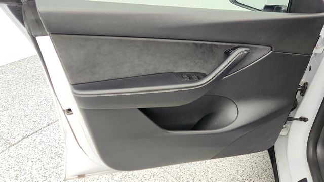 2022 Tesla Model Y Performance AWD - 22957033 - 10