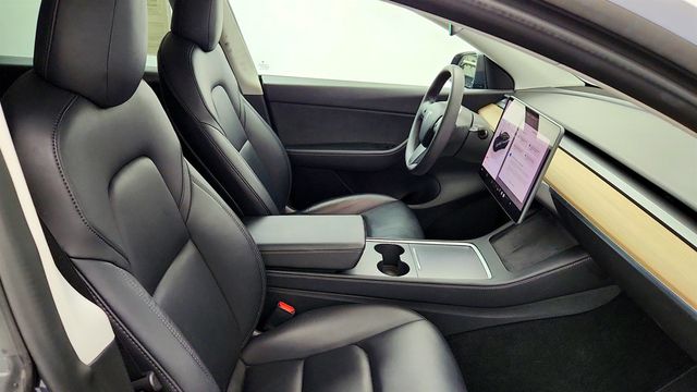2022 Tesla Model Y Performance AWD - 23069376 - 28