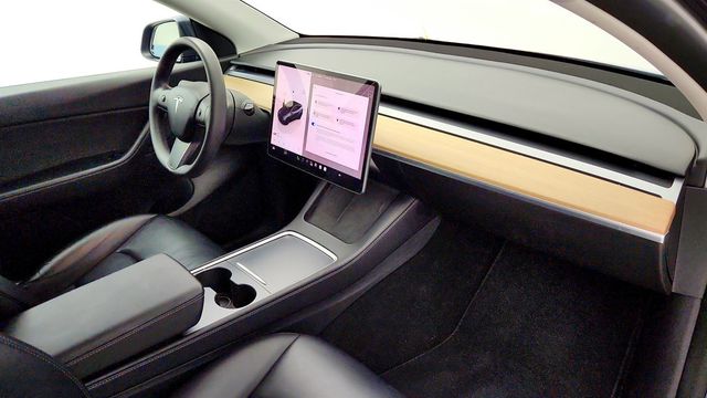 2022 Tesla Model Y Performance AWD - 23069376 - 29