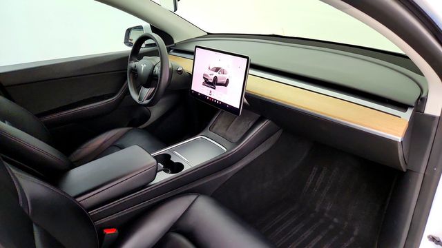 2022 Tesla Model Y Performance AWD - 23092296 - 28