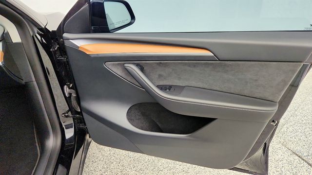 2022 Tesla Model Y Performance AWD (455-horsepower) - 22974876 - 29