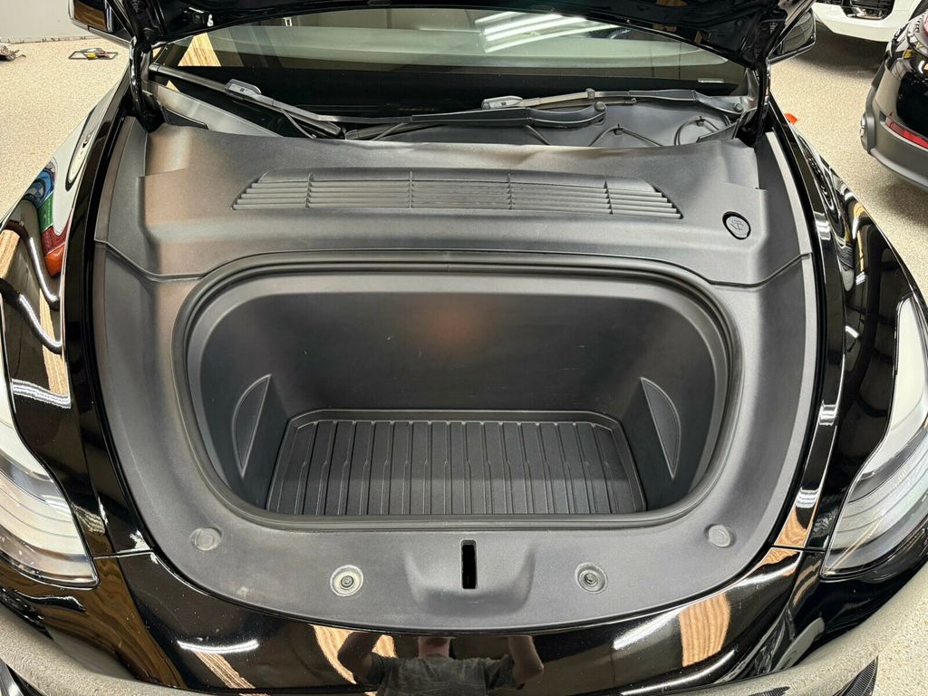 2022 Tesla Model Y Performance AWD, Texas Owned, Triple Black - 23042708 - 24