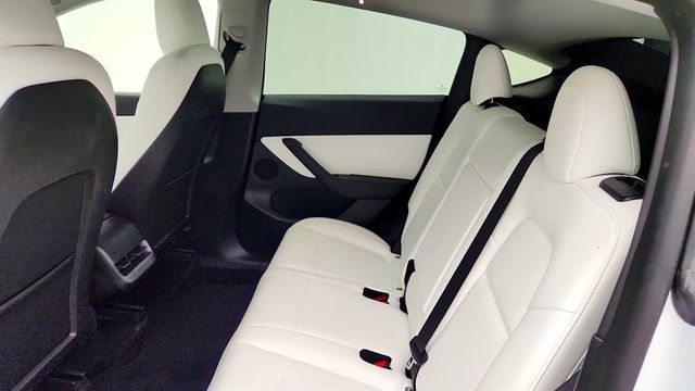 2022 Tesla Model Y Performance AWD w/ White & Black Premium Interior - 23041585 - 21