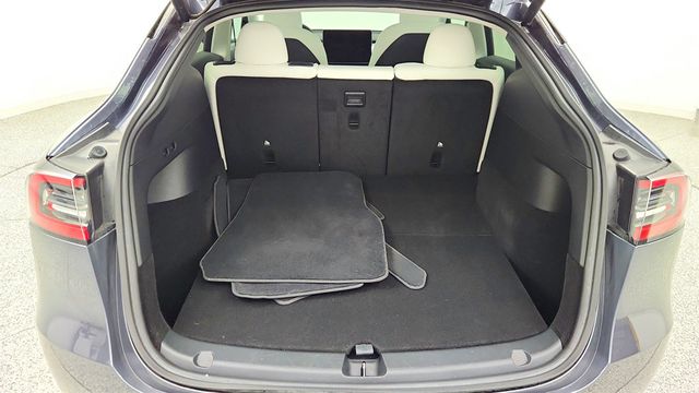 2022 Tesla Model Y Performance AWD w/ White & Black Premium Interior - 23006931 - 27