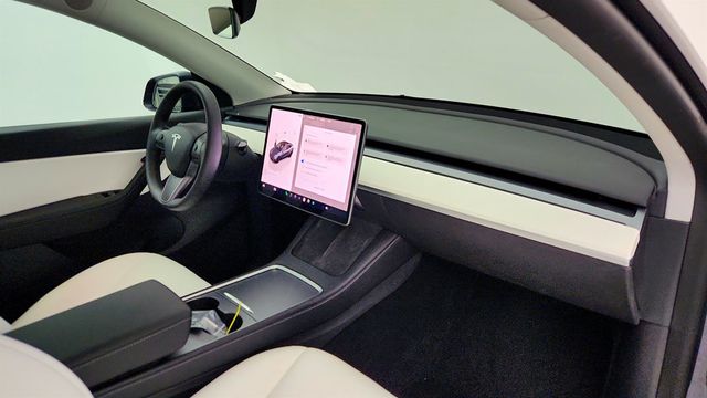 2022 Tesla Model Y Performance AWD w/ White & Black Premium Interior - 23006931 - 30